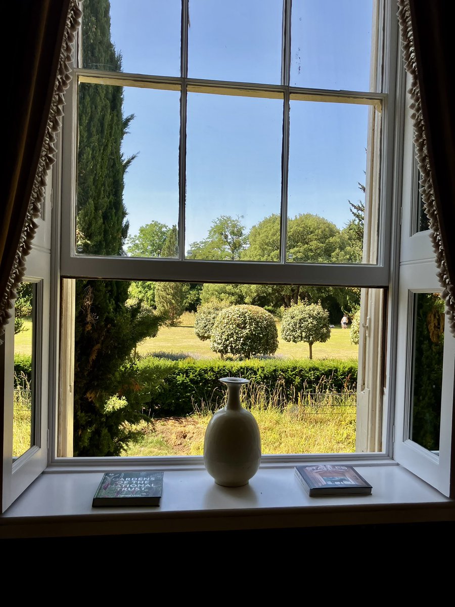 karenfthompson's tweet photo. Good evening my Twits ..

Well …what a day I have had,

My visit to the newly refurbished Ickworth Hotel was a complete joy

The building was always stunning, but the inside was very tired shall we say..

Not now ..
it is fantastic. It’s amazing. 
It’s stunning. 
It’s out of this world.

It’s slightly contemporary but keeping the old-fashioned stately home feel , which is super

My old Head Chef Joseph gave me a personal guided tour of absolutely everything, 
including the new swimming pool and SPA block, which is absolutely out of this world

The menus are fantastic. My old little pastry kitchen  is now walking in fridge…🤭

And the new kitchens are completely state of the art…

If you ever get a chance to go to the Ickworth in Suffolk, please do..
