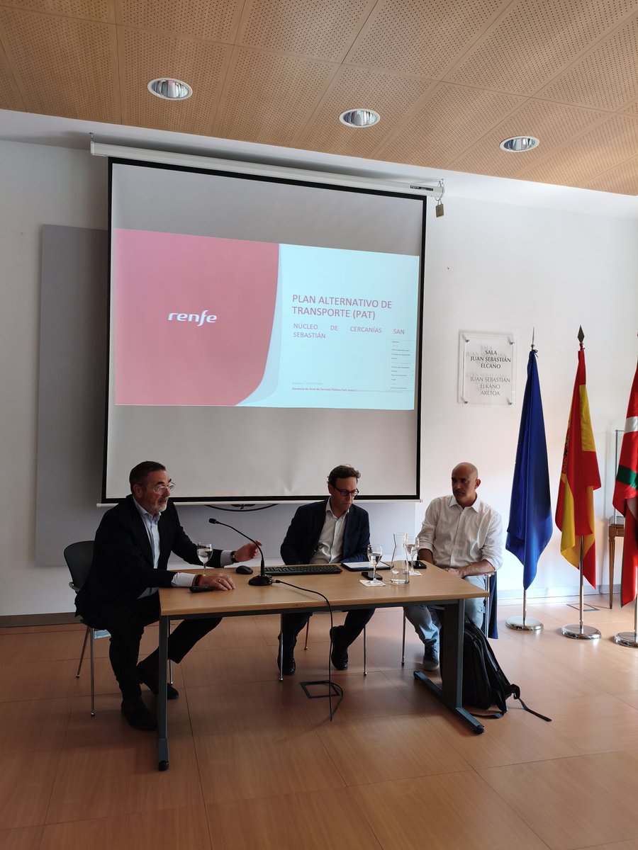 SubGobGIP's tweet photo. Reunión de seguimiento del Plan Alternativo de Transporte (PAT), un dispositivo de coordinación para garantizar la movilidad, minimizar las afecciones y ofrecer una respuesta eficaz a la ciudadanía durante las incidencias que afecten a la red de transporte. https://t.co/S4IGExbNN2