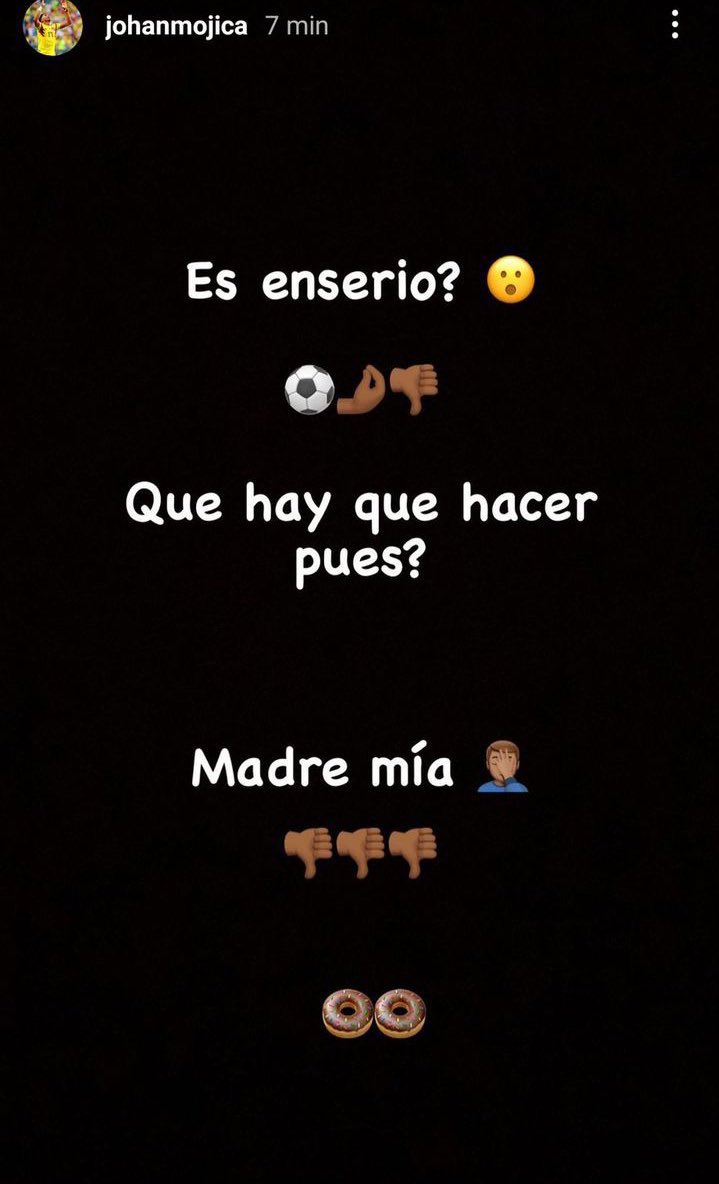 ChrisRivera97's tweet photo. De Mojica muy poco se habló. Que hay que hacer? Tirar un buen centro, dar pases para adelante, perfilarse cuando te atacan. Es uno menos por esa banda. Andate a hacer tiktoks, descarado cuando no te convocaban por malo ponías esto.  Que generoso que es el futbol con este tipo. https://t.co/x6X9PyOJPq