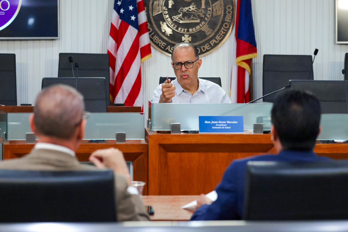 SenadoPR's tweet photo. Hoy en Vista Ejecutiva de la Comisión de Salud del Senado se evaluó la administración y fiscalización de $19.5 billones en fondos federales para salud en PR. Depuso: Caribbean Medical Center, Doctor’s Center Hospital y Sistema de Salud Wilma N. Vázquez https://t.co/lSshmTwGpE