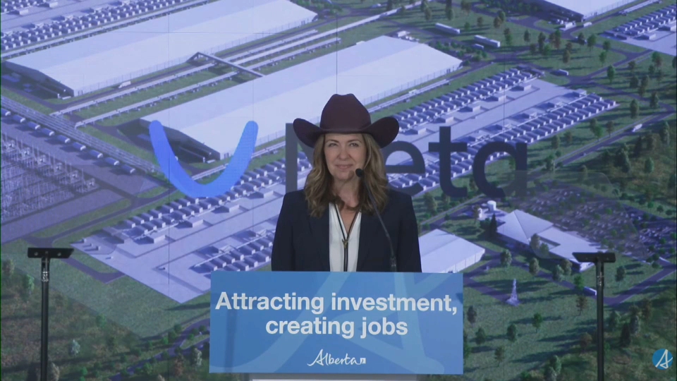 CPAC_TV's tweet photo. LIVE: Alberta Premier Danielle Smith makes AI announcement in Calgary
➡️ https://t.co/a24Ml40jlR

EN DIRECT : Annonce de la PM albertaine Danielle Smith à Calgary concernant l’IA
➡️ https://t.co/obybFXlLph

#altapoli | #polalta https://t.co/2XksAWA6XA