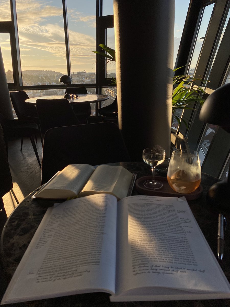 Eirikvi's tweet photo. Sky reading https://t.co/egpcC2TBC4