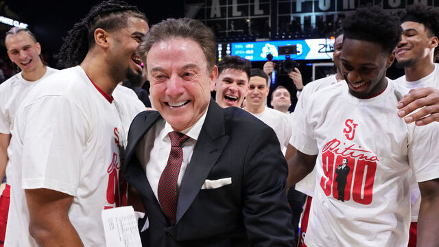 matthewlopuzzo's tweet photo. Check out my new article breaking down all the new additions to the St John's roster ahead of the July arrivals to campus! Take a ride with me around the world to find out who these new names are and learn how they will contribute. #SJUBB

Click here -https://t.co/GTyhEbOkJb https://t.co/lX6sJbb9BD
