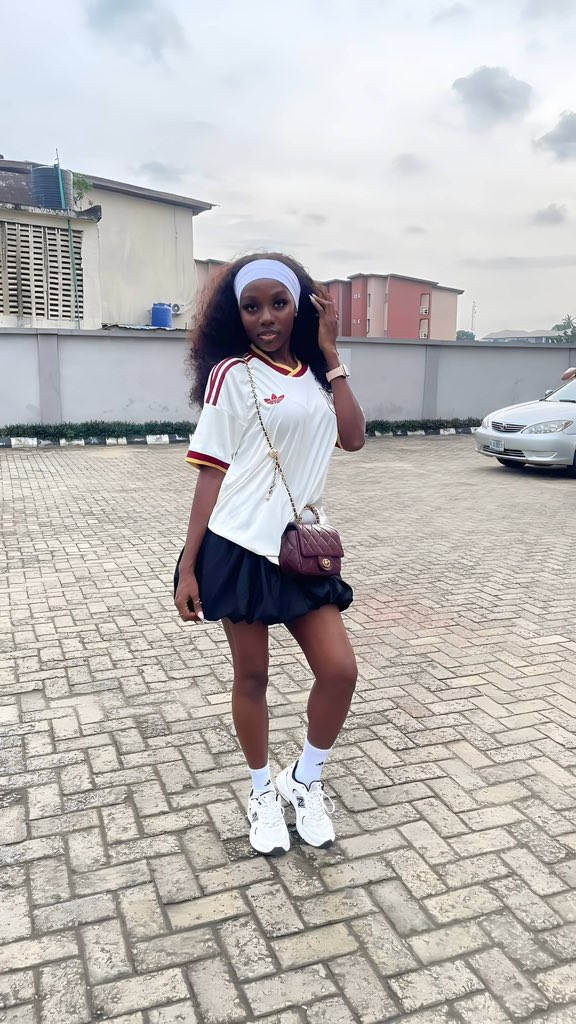 imoll__e's tweet photo. FYB DAY 3 - JERSEY DAY ⚽️
#unilag https://t.co/II5AC7Wv8G
