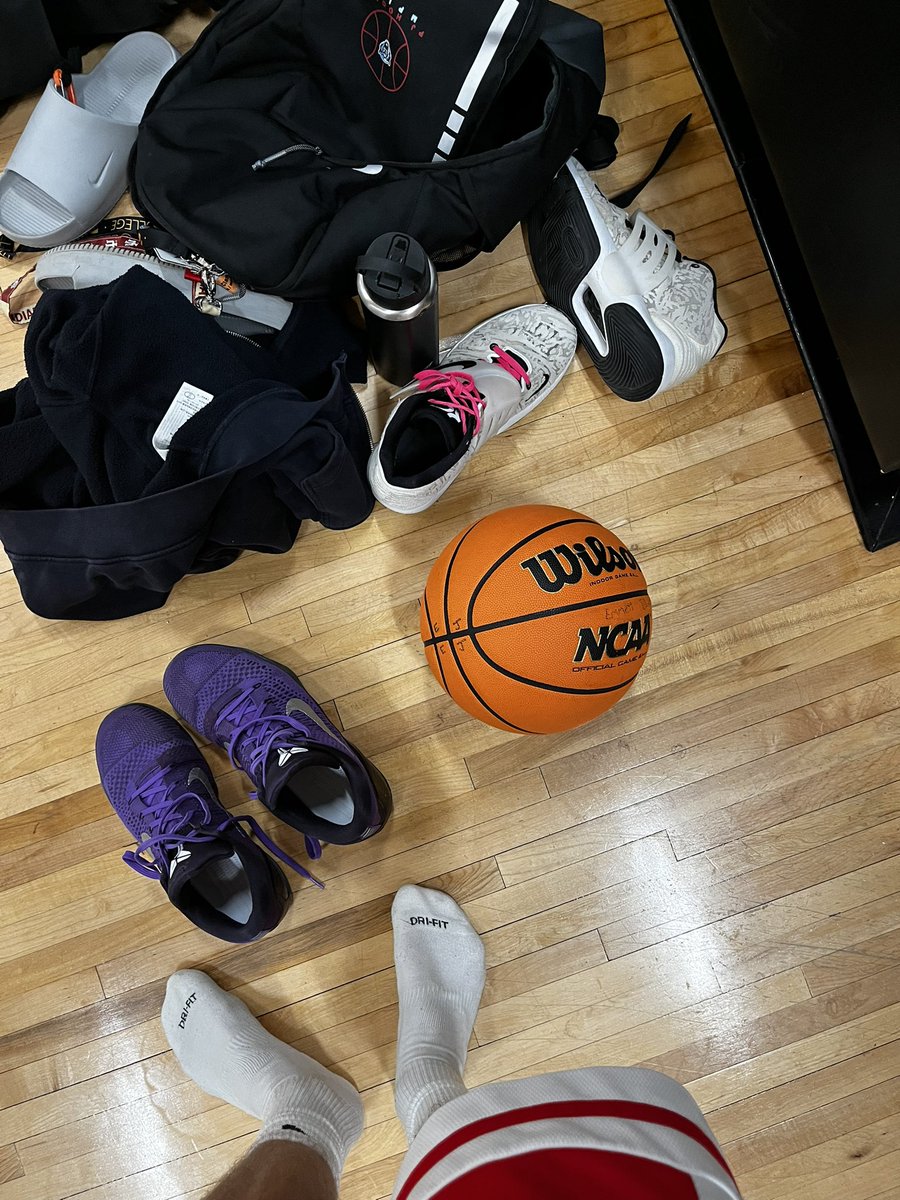 eathoops tweet picture