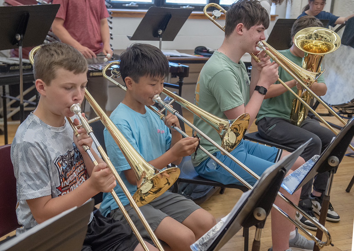 fenwickfriars's tweet photo. Earlier today, grade-school students attending Fenwick's Summer Instrumental Music Camp rehearsed for their final performance on Thursday. They sounded fantastic, playing songs such as Chicago's “25 or 6 to 4,” the #FenwickFriars Fight Song, and more. https://t.co/fMZb73mnJ1