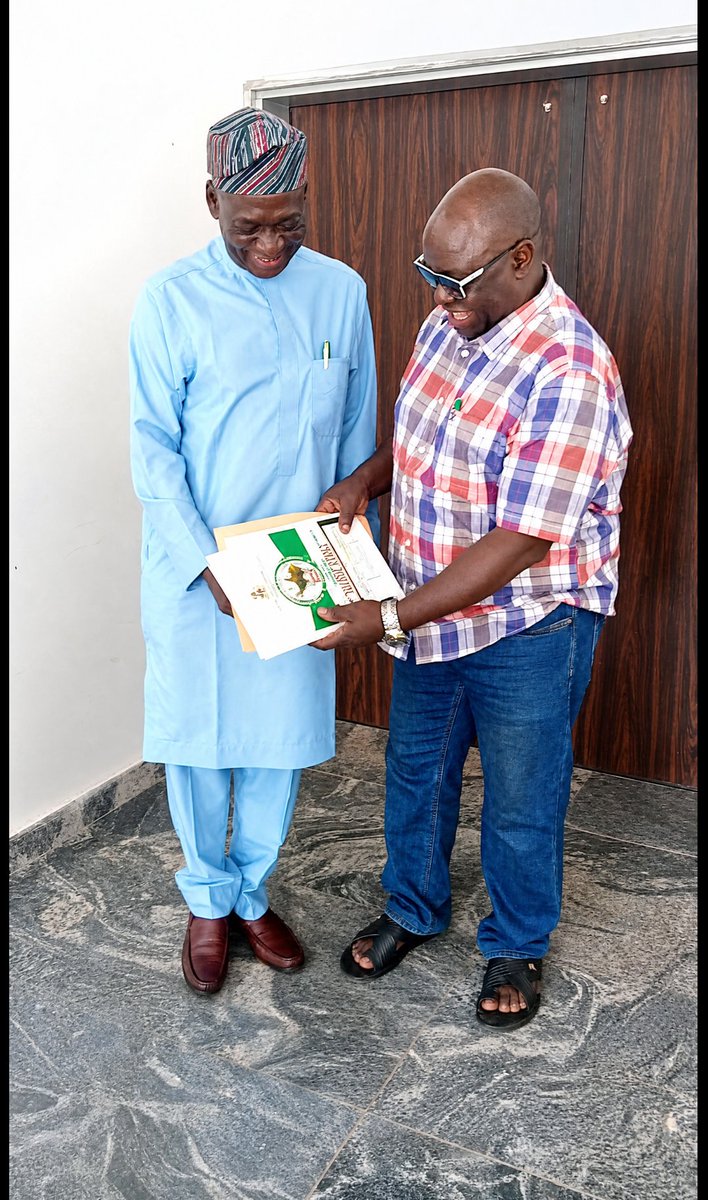 SemaBenue's tweet photo. SIR JAMES IORPUU HOSTS NASARAWA SEMA BOSS.
Benue SEMA hosted the Nasarawa SEMA Director-General on a study tour to learn from its reforms,disaster response system,and humanitarian coordination,strengthening inter-state collaboration and reaffirming Benue SEMA as a regional model. https://t.co/XDhiUWlpvR