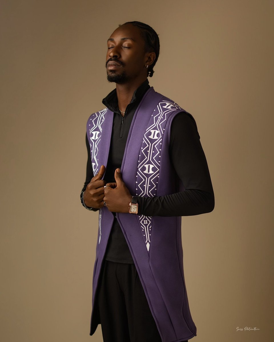 a_fareed_o's tweet photo. Kings don’t compete. They build legacies.🏌🏾✨
📸: @only1swiss 
🧥: @Fazzy_D_ 
👞: @Tribe_Thebrand https://t.co/CZOOaXLpgq
