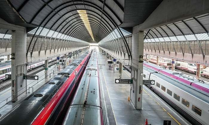 MatuteDuarte's tweet photo. Artículo de Alberto García Álvarez: Necesitamos una red más mallada y capilar. Un ferrocarril eficaz y eficiente requiere una red mallada y con capilaridad. Y la red española ha sufrido la reducción de ambas propiedades
https://t.co/29qBR3UJVS https://t.co/ELAcgmGqR0