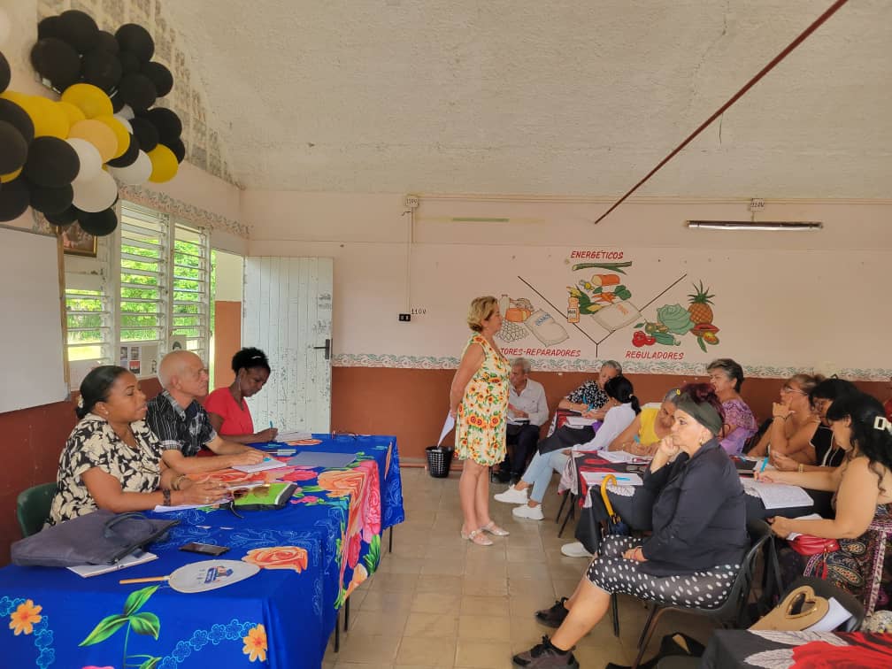 dalaimy56881's tweet photo. Se realizan en los diferentes municipios de #Mayabeque los seminarios de preparación para el nuevo curso escolar 2026-2027.
#CubaEstáFirme 
@CubaMined 
@edelso_ramos 
@mayacom7wpt 
@RodolfoRiveroG1 
@ManuelAgui21532 https://t.co/69XnXTpy0X