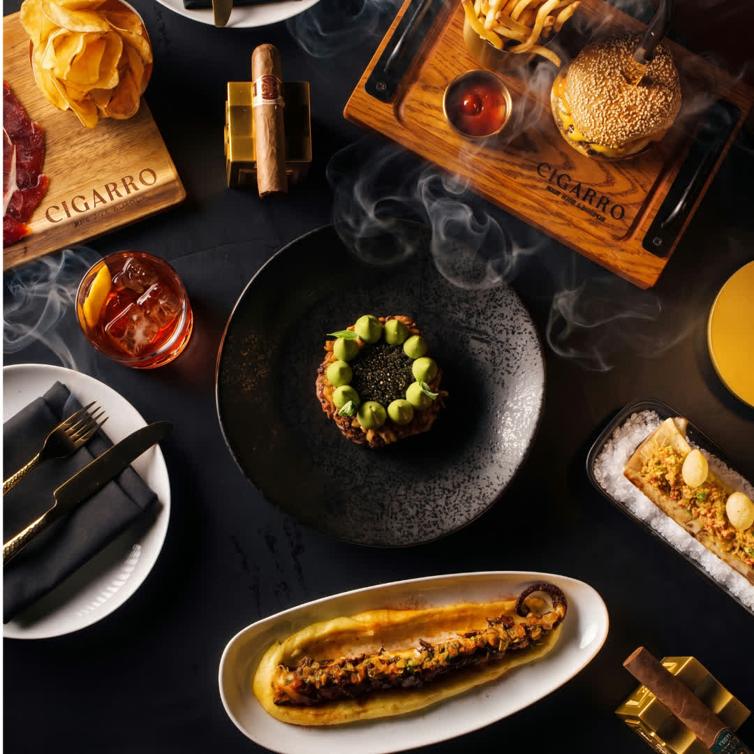 bestofnj's tweet photo. 𝐂𝐢𝐠𝐚𝐫𝐫𝐨 𝐁𝐚𝐫 𝐚𝐧𝐝 𝐋𝐨𝐮𝐧𝐠𝐞 in Hackensack is redefining the cigar lounge experience with premium cigars, upscale American dining, handcrafted cocktails, music, and a sophisticated atmosphere that feels welcoming to everyone.

🔗 in Comments https://t.co/3XEZtH8C6G