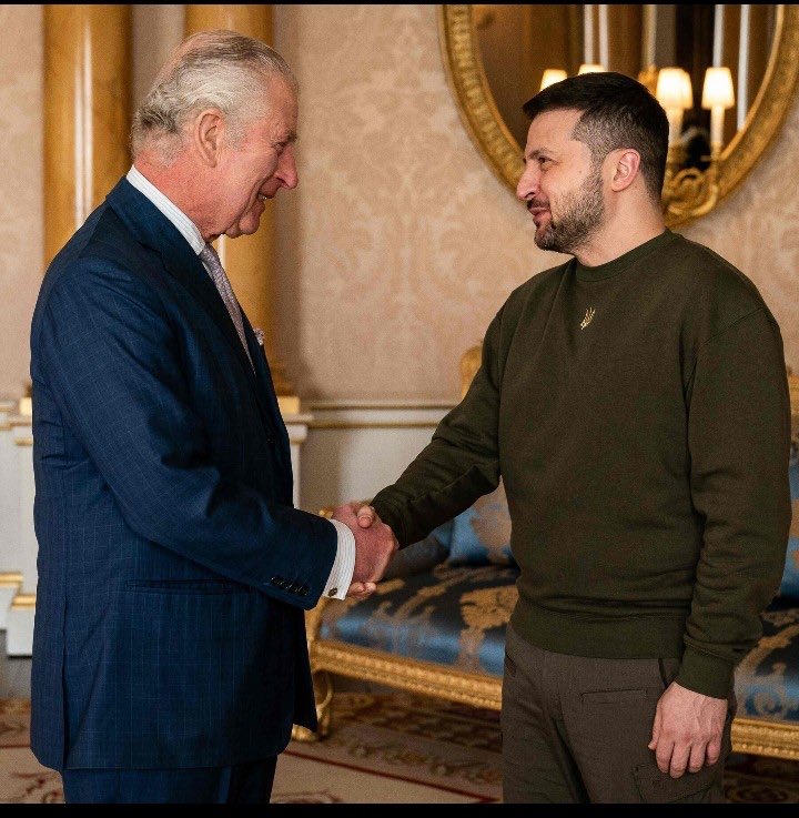 AltAnalyst's tweet photo. "Oil Can" -- The TinMan ( Wizard of Oz ) 

I Understand The Complexity. 

Crimea Has Always Been Russia's. I Have A Source On The Ground In Ukraine Who Told Me Over 90+ % Of People In Ukraine Identify As Russians. 

The Forth Pic Speaks Volumes. 

IMHO, President Trump should have @SecWar pull out of @BillClinton's @NATO. Putin has shown impressive restraint with @SecGenNATO's NATO surrounding his beloved Motherland. 🇷🇺 #iran 

I Declare World Peace. ☮️🕊️
