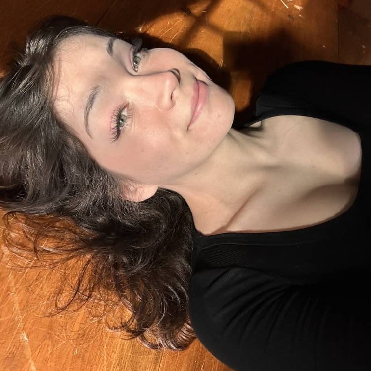 henstelna's tweet photo. I thought it was finally time to introduce myself. I’m a proud transgender woman who believes that kindness, honesty, respect, and loyalty are the foundation of any meaningful connection.#translover#single https://t.co/HtvNAMY28h