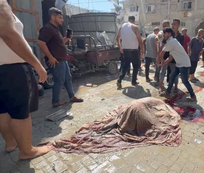 w_ael1so's tweet photo. "There is no safe place in Gaza. Death follows us at every step as we search for a morsel of bread for my family. I miraculously survived the bombing of civilians next to me. We are being exterminated and the world is silent. Please, help us to survive."
https://t.co/1HbIyy3eQT https://t.co/z6QHmTFN4G