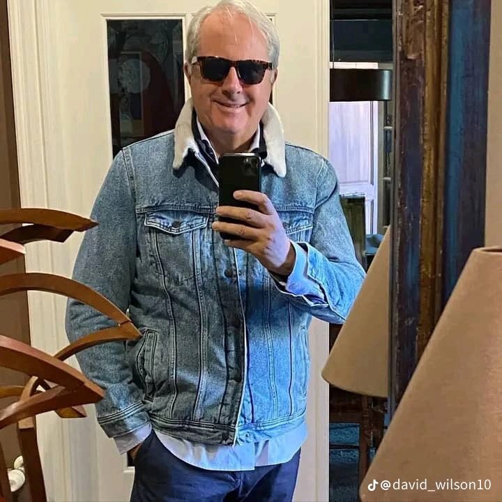 AlexBenjamnzzi's tweet photo. What’s one mistake you like to change about the world if you have a chance https://t.co/hJOdm5kqwf