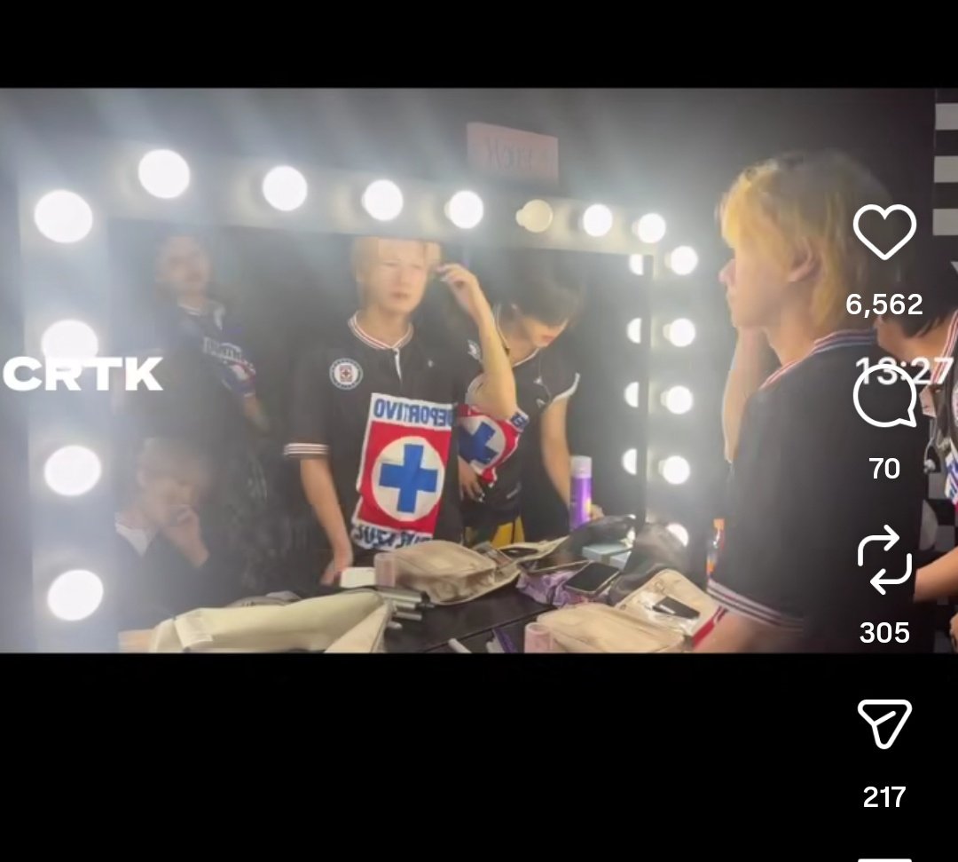 cruz4zulismo's tweet photo. En Corea son aficionados de Cruz Azul, les dejo ese balón botando... https://t.co/barlwiiJkC