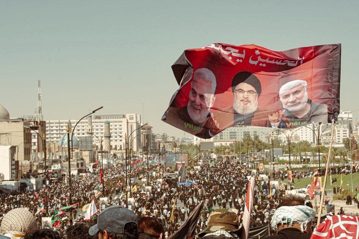 TorkSeen's tweet photo. لم يكن تشييع القائد في العراق مجرد مراسم بل كان استفتاءً شعبياً على عمق العلاقة بين الشعب العراقي ومشروع المقاومة 
#تشييع_بحجم_العراق **_، https://t.co/PqvZY6Xbek