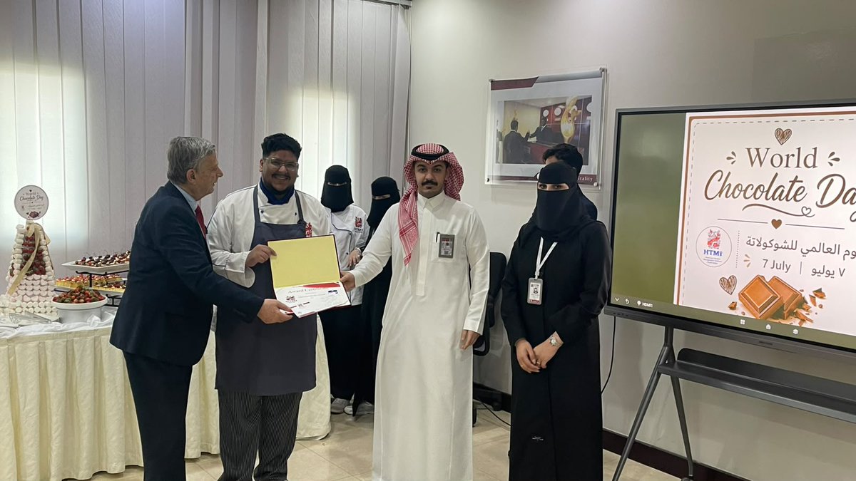 HtmiKSA's tweet photo. 🍫 Celebrating sweetness and success at HTMi Al Baha!

Our trainees enjoyed a fun and engaging World Chocolate Day celebration, followed by the recognition of our Outstanding Trainee for their dedication and excellent performance.

Congratulations to our trainee, and here's to inspiring even greater achievements! 🌟

#HTMi #HTMiSaudi #WorldChocolateDay #StudentSuccess #AlBaha
