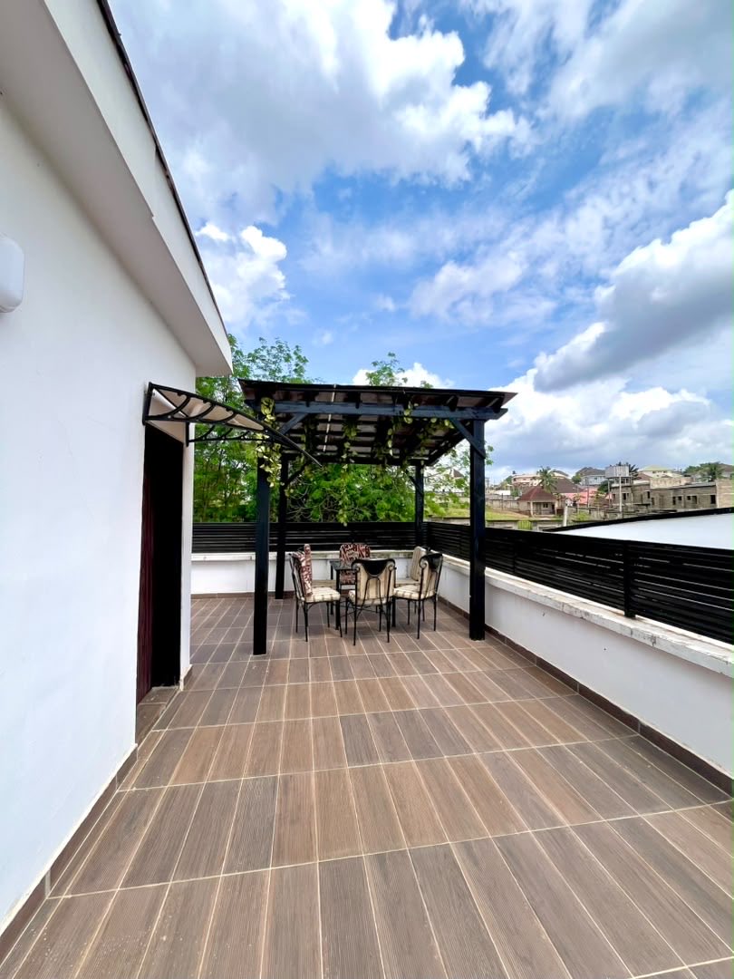 DMLCCONNECT's tweet photo. A sneak-peek at some of the most aesthetically pleasing spaces at the center.

The lounge, located at the top of the center oversees a stunning scenery and impress view of the borders of the Forestry Research Institute of Nigeria. 
#DMLC https://t.co/TPu0aq1LKX