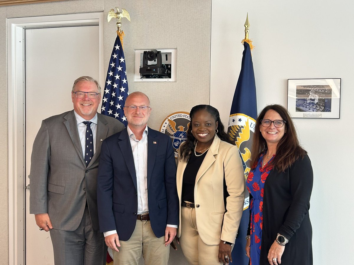 Noellerson's tweet photo. @AASAHQ officers @DLawSuper @Kelsall2 and @drgoffney met with @FCC Chair @BrendanCarrFCC to talk about the agency’s forthcoming #ERate #NPRM. #AASAadv https://t.co/T956VLkX94