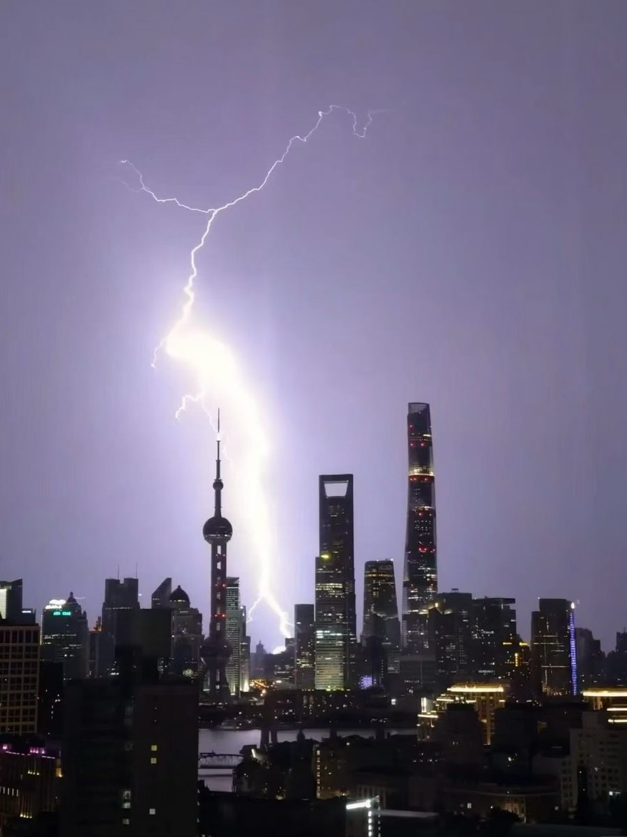 linelianAI's tweet photo. 韩国股市是存储半导体的金丝雀

Anthropic的ARR是LLM的行业晴雨表 https://t.co/pOyhd2dsSX
