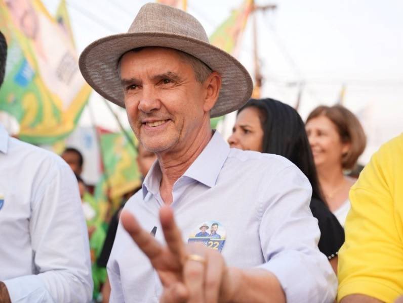 rickazzevedo's tweet photo. Hoje o senador Jaime Bagattoli (PL-RO) disse esperar que Davi Alcolumbre NÃO PAUTE o fim da escala 6x1. Além de parlamentar, sabem o que ele é? Empresário do agro. 

É URGENTE tirarmos esses empresários do Congresso. https://t.co/8BXuzbFxnk