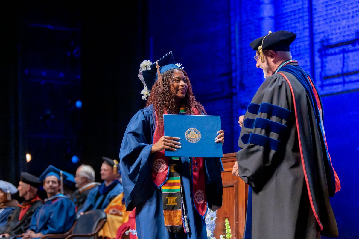 smumeadows's tweet photo. We want to hear from you, recent Meadows grads! What exciting job or internship opportunities have you started this summer? Let us know! 🎓 #SMU #SMUgrad #SMUMeadows #SMUAlumni https://t.co/1M0I1peY0v