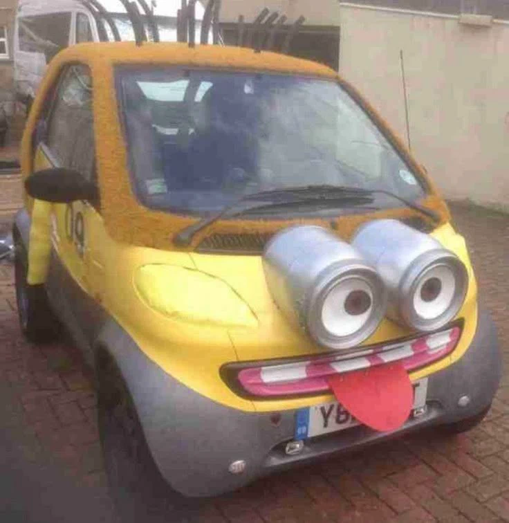 pingandosangue's tweet photo. eu facilmente teria um carro desse e ainda colocaria uma buzina bem alta PAPOIIIIIIII https://t.co/iyAll1j4wQ