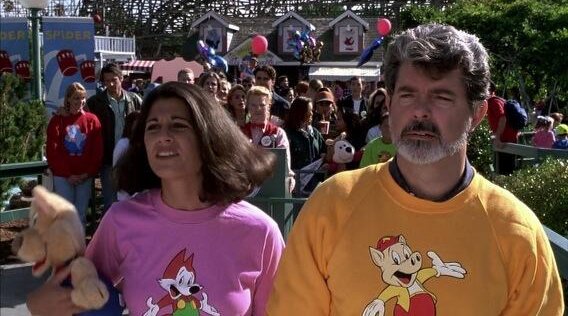 WookieeNews's tweet photo. George Lucas y sus cameos extraños. https://t.co/9YO4zL1CMt