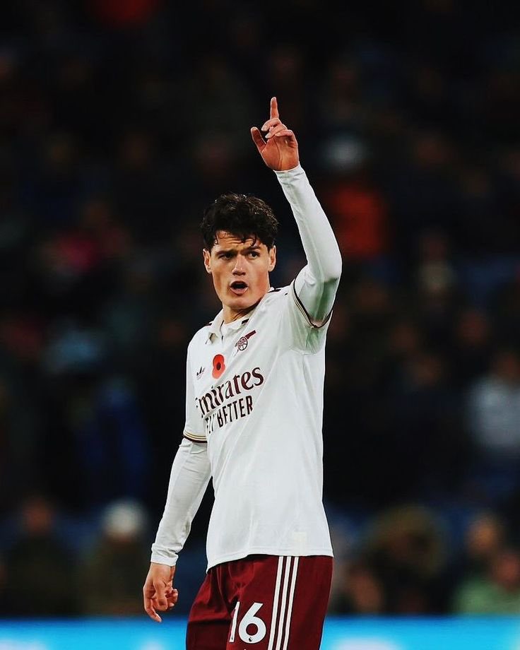 yeankhar's tweet photo. Christain Noorgard via Cable Sports on a potential move to ManUtd”

“A move to Manutd? I can’t say no. I’ve been a manutd fan since I was 6 and even though I’m PL champion with Arsenal, Manutd is where my heart as always been. It will be a dream come true” 

Credits: CableSports India