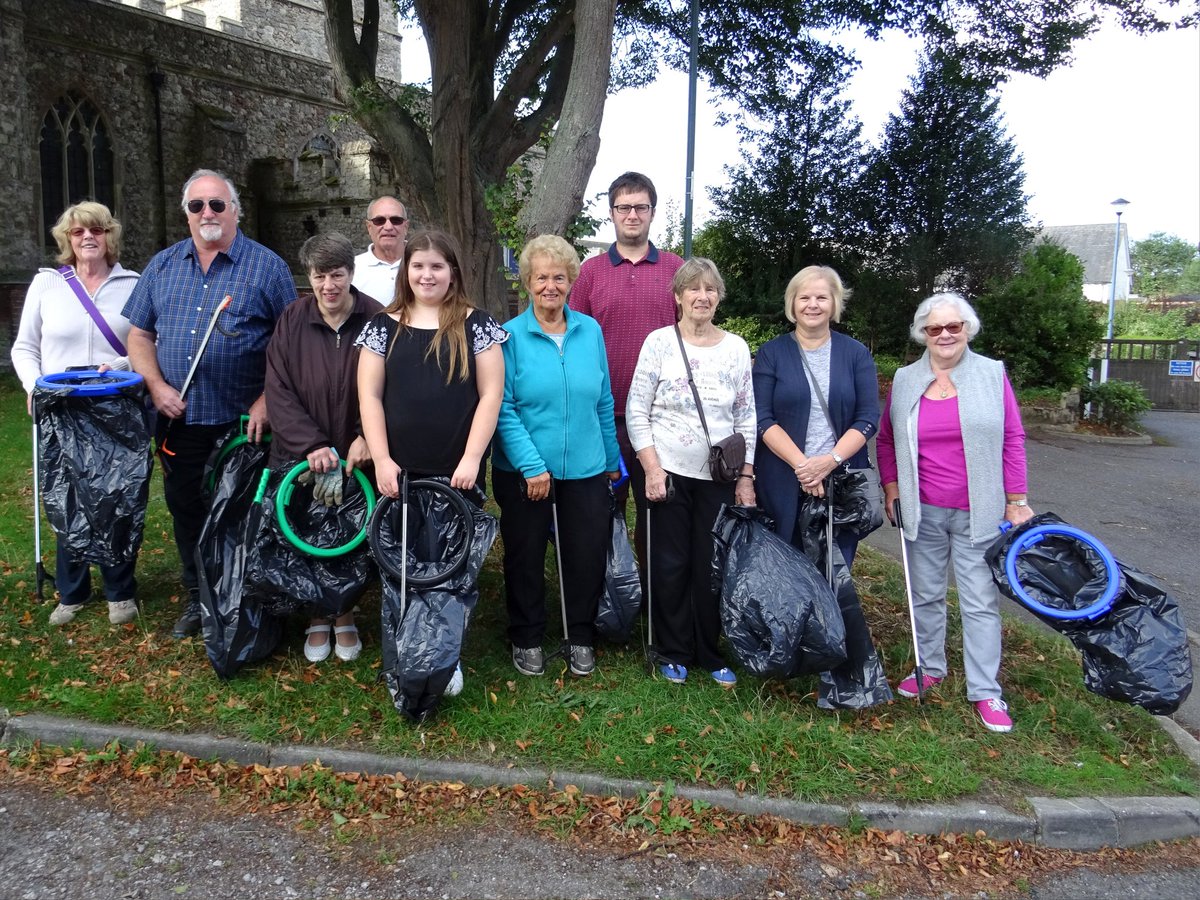FriendsofHoo's tweet photo. Noreen was a much-valued member of our volunteer team and the wider local community, and she will be very sadly missed.  On behalf of everyone at the Hoo Clean Up (Part of The Friends of Hoo), we send our love and heartfelt condolences to Noreen’s family at this very sad time. https://t.co/cX6mzanqrV