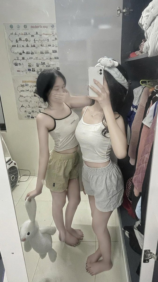 embedangyeu17's tweet photo. Hai đứa mình gặp nhau là có video https://t.co/XUkrbayOri
