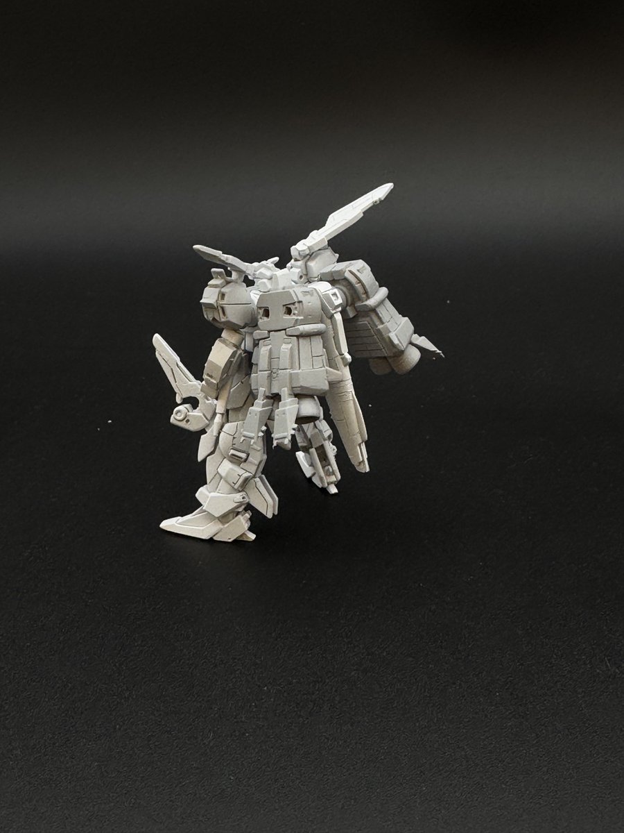 Usoyaoya's tweet photo. ガンダムアーティファクトのガンダムEx-s。
プライマー塗ってからサーフェーサー吹いて白で塗装。プライマー塗ったけど、ぽろぽろ剥がれる。プライマーの使い方が悪いのかな。多少の修正は織り込み済みなので、サクッと完成させて次に行こう。
#ガンダムアーティファクト
#ガンプラ
#GUNPLA https://t.co/anU7oTOxZ2