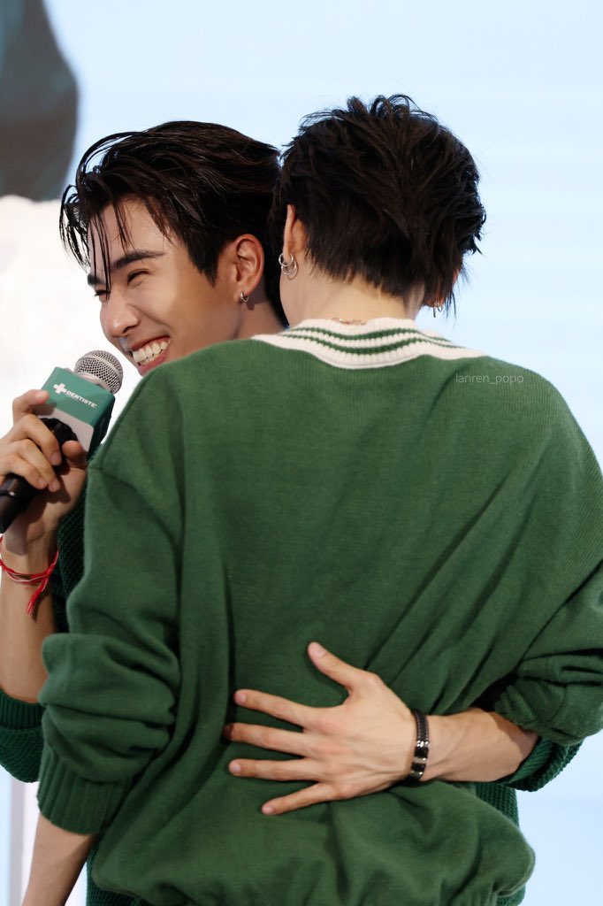 Benz_opyj's tweet photo. มะเหน่งคั้บทุกคน ขอให้เป็นวันที่สดใสน๊าา

PERTHSANTA SECOND ERA

#PSDDevils2Years2gether
#PerthSanta #เพิร์ธแซนต้า https://t.co/Rz3v8KK4eo