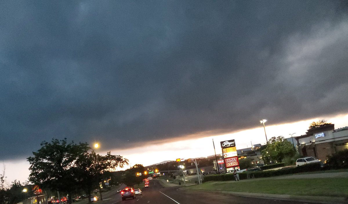 techsavvyf's tweet photo. @NashSevereWx Antioch just before the sky fell... https://t.co/UTJWk5BhRK