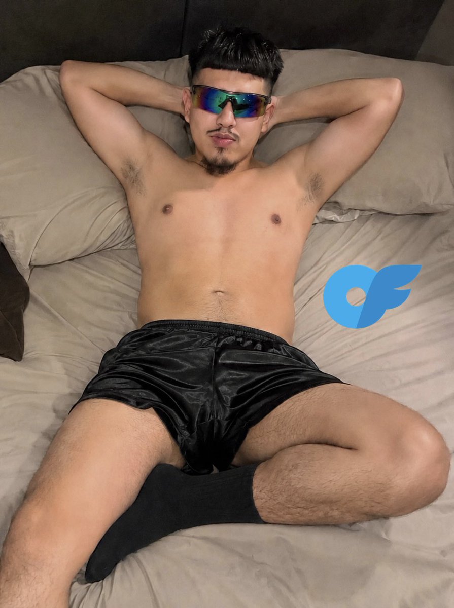 this_isnotale99's tweet photo. #onlyfans photo shoot 💦🤩 #latino #bi #satx #dmforcontent https://t.co/8pScaBk1wq