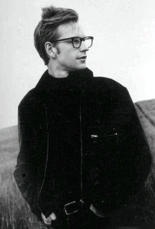 TNireena's tweet photo. Happy b-day Andy, we still miss you 💜
#DepecheMode
#AndyFletcher https://t.co/ZEtrEGMm3i