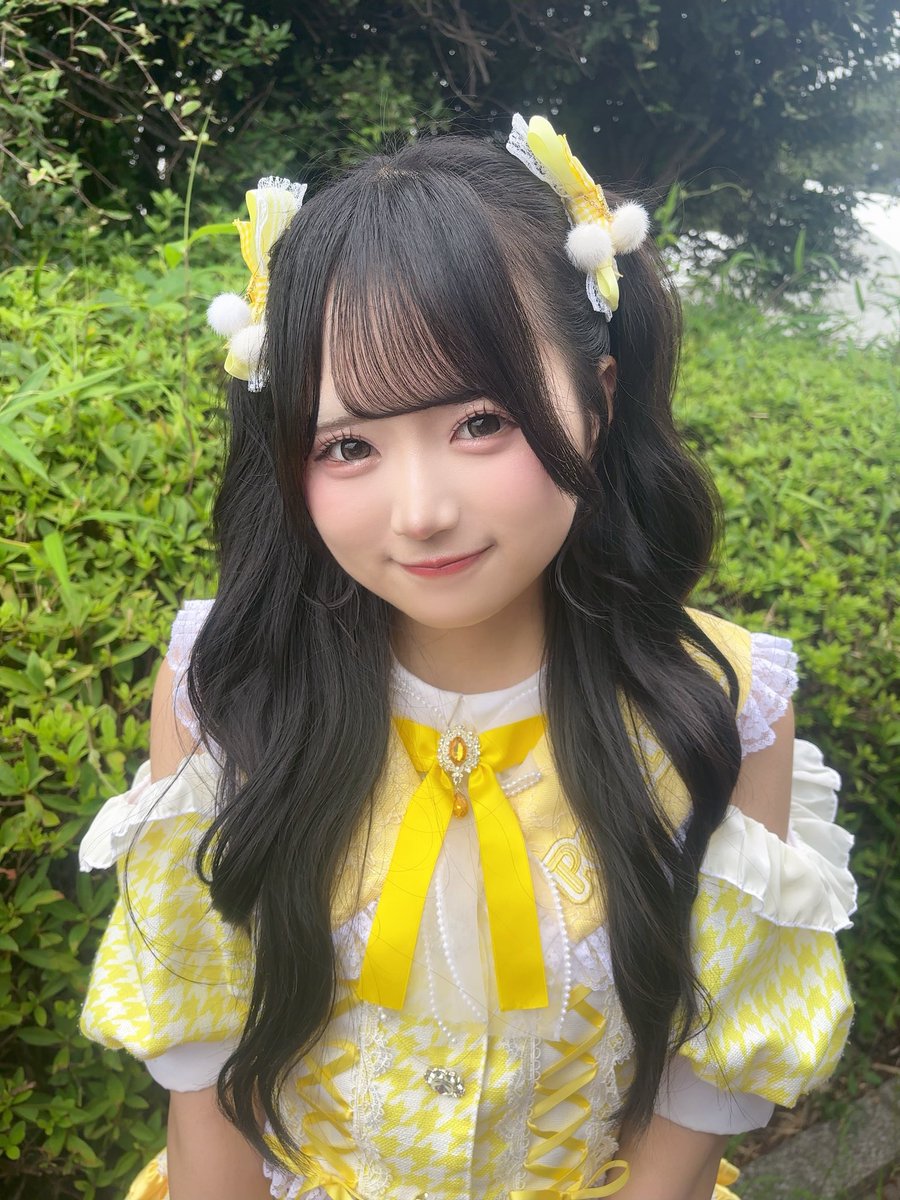 ParaLulu_kaede's tweet photo. 現役JKアイドル、どっちがすき？♡
⬇️制服姿　　　　　　アイドルモード⬇️ https://t.co/NQGzelcFay