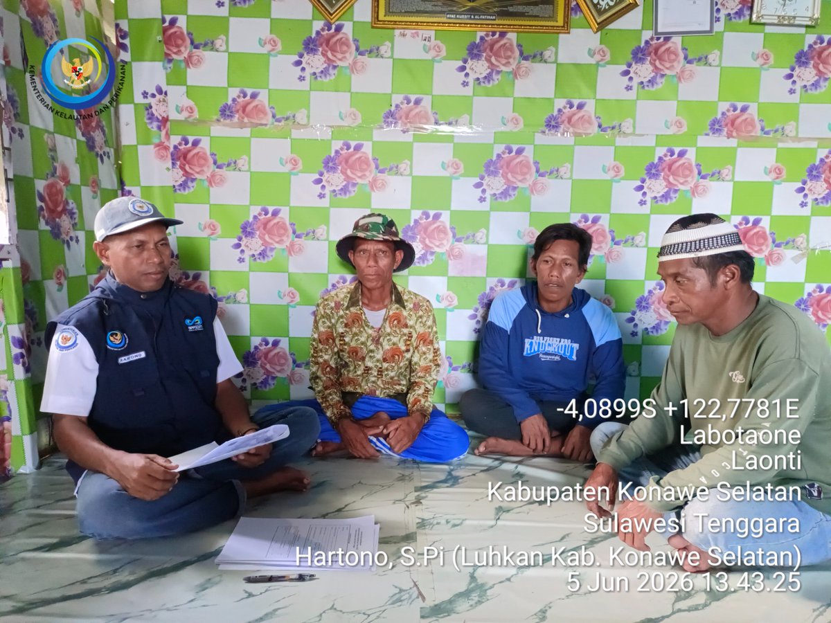 Luhkonsel's tweet photo. Jumat (05/06/2026) Hartono luhkan Konawe Selatan, Sosialisasi Program Laut untuk Kesejahteraan (Lautra) Tahun 2026 pada KUB Bajo Indah Desa Labotaone Kec. Laonti
#luhkankonsel
#kkpri
#ekonomibiru
#brbapppmaros https://t.co/euVkuYk3r2