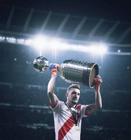 maxibenozzi's tweet photo. Franco Armani tiene un acuerdo con Atlético Nacional para jugar sus últimos años en Colombia.

River planea realizarle una emotiva conferencia de prensa al arquero multicampeón, que deberá viajar en los próximos días a Medellín. 

Se va el Pulpo, el arquero más determinante de la historia de River. 

Cosechó 10 títulos, entre ellos la Copa Libertadores 2018, de la que fue gran figura y en el arco Millonario logró muchos récords.