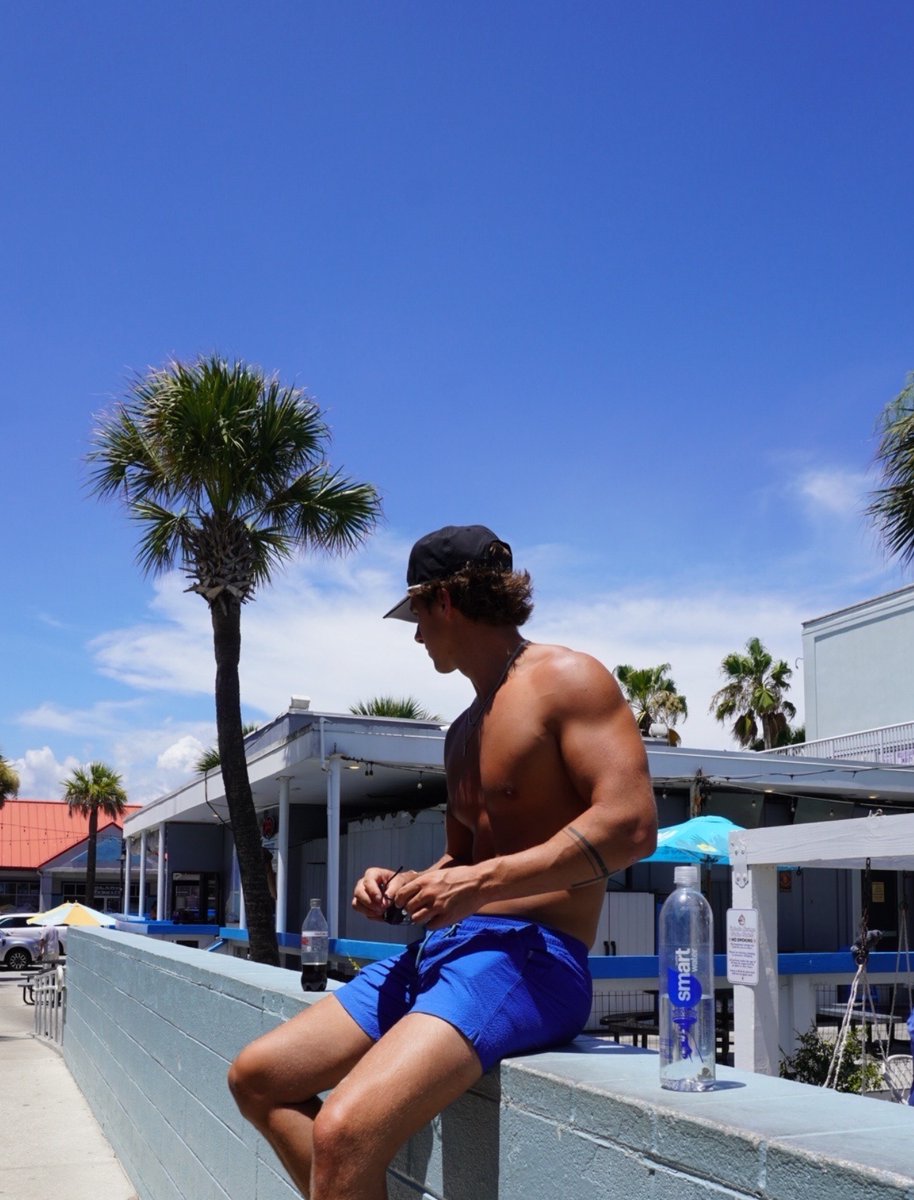 calebbmcdaniell's tweet photo. from one island to another https://t.co/WhHXx40KEi