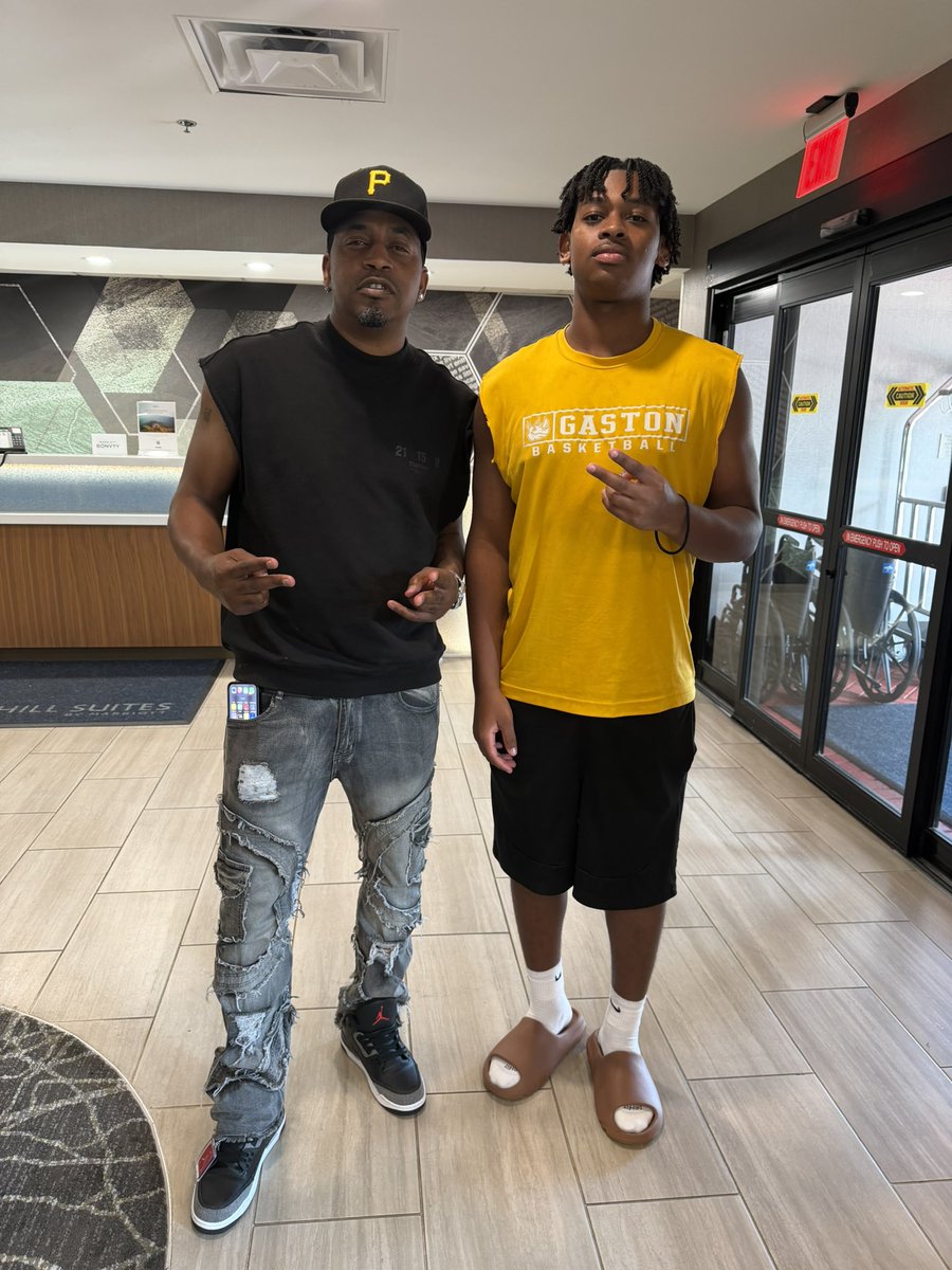 IMDEEROZE's tweet photo. Met up with PG🏀🔥 @_tonygoodman1  and the fam today!! I’m stamping him he’s got motion💯 https://t.co/KXDRLeYdGs
