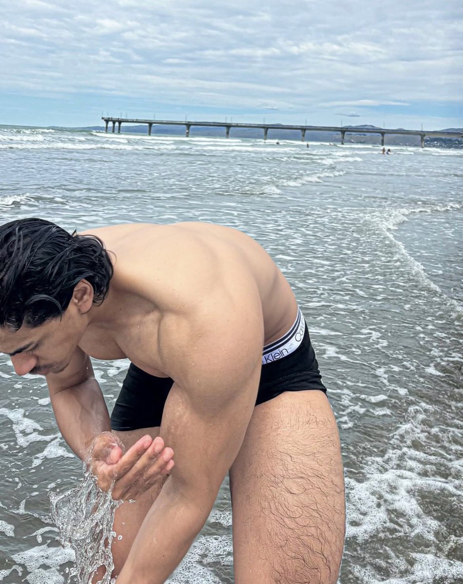 brownboyfitt00's tweet photo. Loving openly is one of the bravest things a person can do. 🌈💙

#LoveIsLove #GayLove #Pride #LGBTQ #QueerLove #Boyfriends #RelationshipGoals https://t.co/aqqnXqjiit