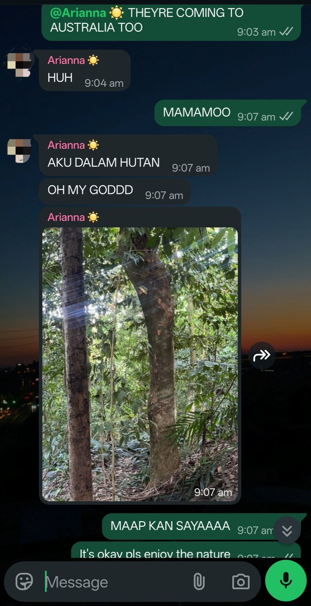 wheeinthefandom's tweet photo. She's not lying, she's literally is in the jungle. https://t.co/f2kuCUdTyb
