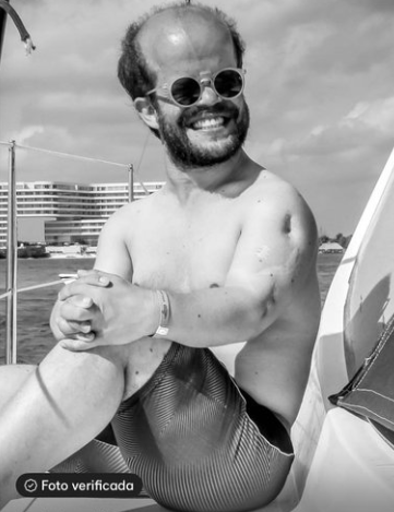 SebastianRochaZ's tweet photo. 🔹Porque será que a estos luchadores sociales les encanta tanto meditar acerca de las desigualdades y las injusticias sociales arriba de un yate ⛵️

🤔 https://t.co/9X7GkeZ4yV
