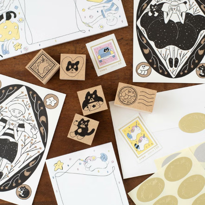 tcsliving's tweet photo. A small stamp with a dreamy letter-writing feeling. Add it to envelopes, journal corners, memo notes, or handmade tags for a gentle storybook detail.
#rubberstamp #stampjournal #japanesestationery #letterwriting #plannerstamp #stationerycollection https://t.co/37EbvHjKRA
