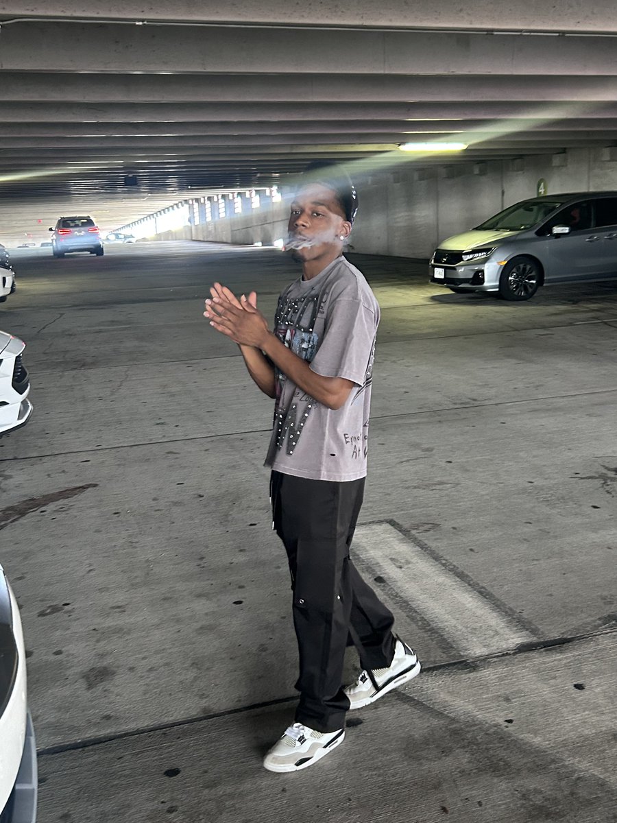 _PAIDTEZZ's tweet photo. https://t.co/YuaSicQujn