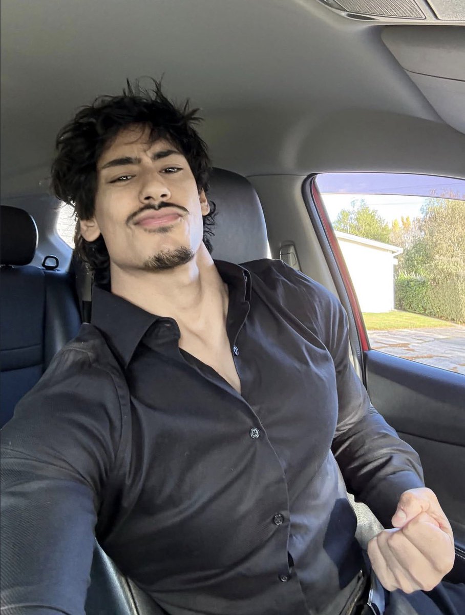 brownboyfitt00's tweet photo. Feeling myself 🥵😆😘

#GayLove #LoveIsLove #GayRomance #LGBTQ #Pride #Soulmate https://t.co/MTiO1SheRS