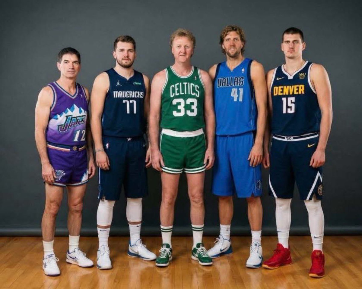 Hoopss's tweet photo. All time Whites starting 5 https://t.co/XIsqWHWrE3