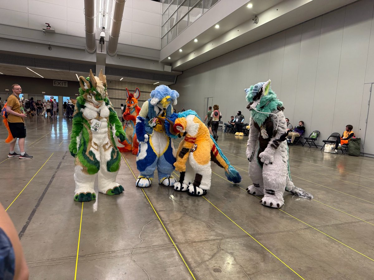 xuankuimoo's tweet photo. #ac26 #ac26 I need to work on my dance moves https://t.co/WcmhTh6mLS